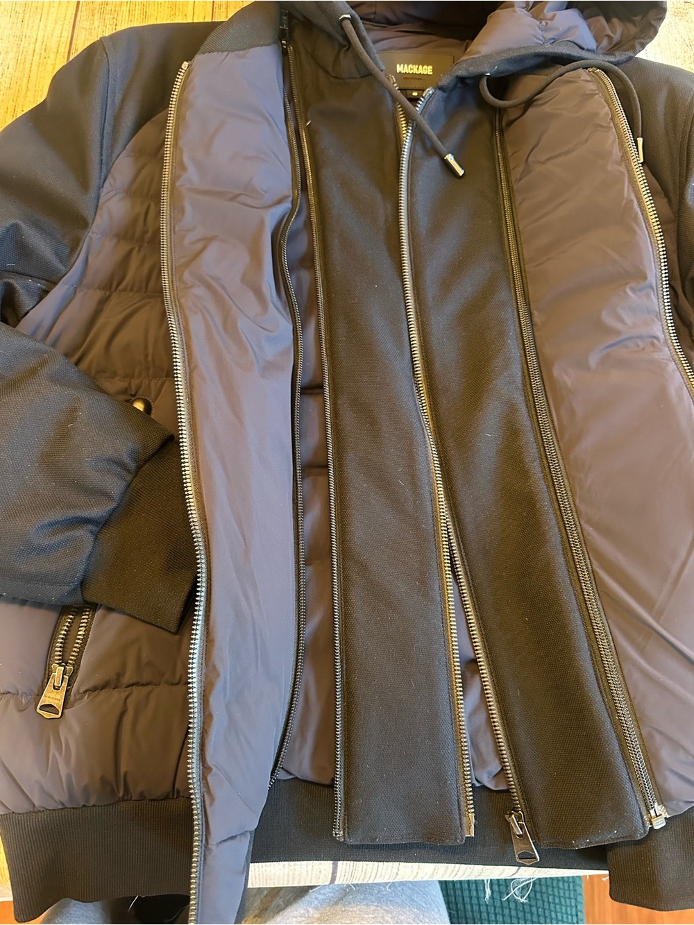 Mackage ERYK-R Down Jacket Removable Bib Hood Navy 40 - Picture 4 of 7